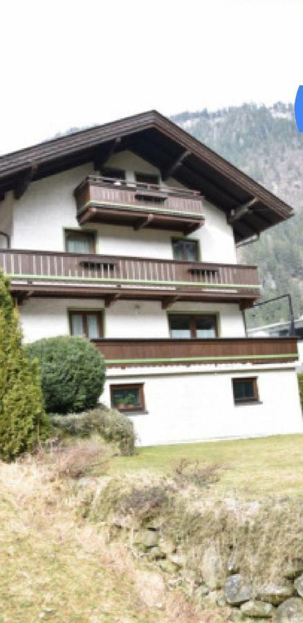 Haus Hell Lejlighed Mayrhofen Eksteriør billede