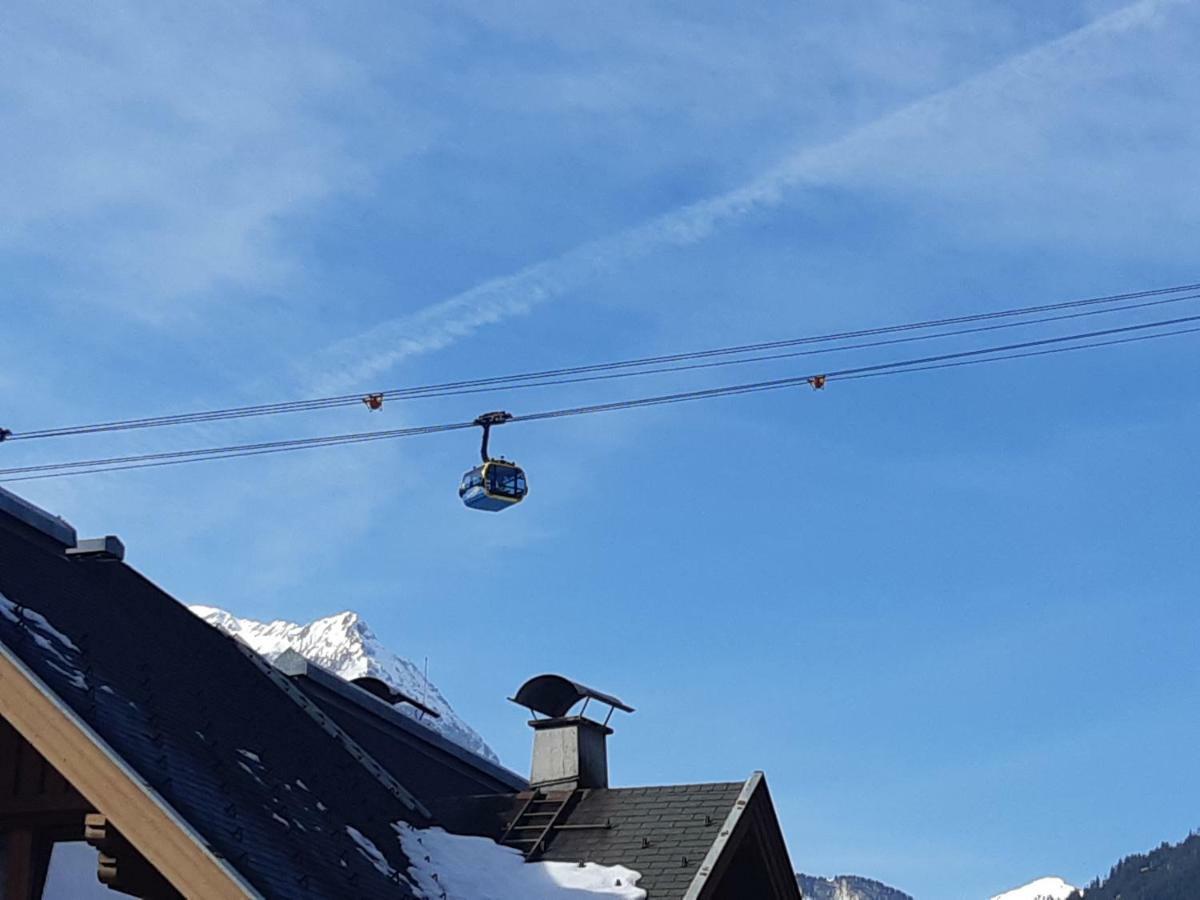 Haus Hell Lejlighed Mayrhofen Eksteriør billede